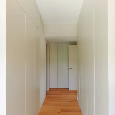 Vestidor 11zon | LA ROCA GOLF RESORT, S.L.